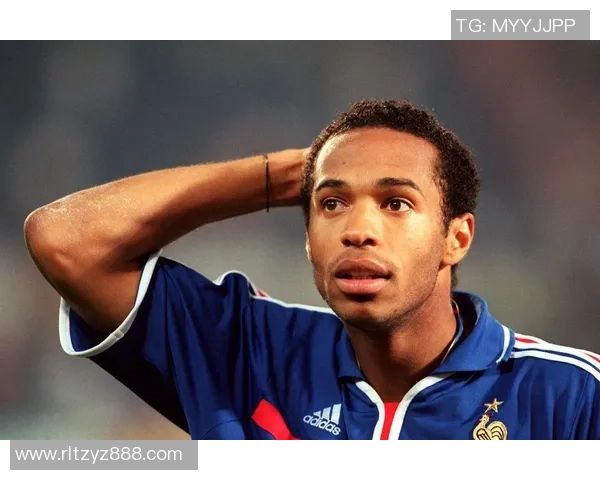 足球明星合照头像精选集汇聚全球顶尖球员风采与魅力 足球明星合照头像精选集汇聚全球顶尖球员风采与魅力