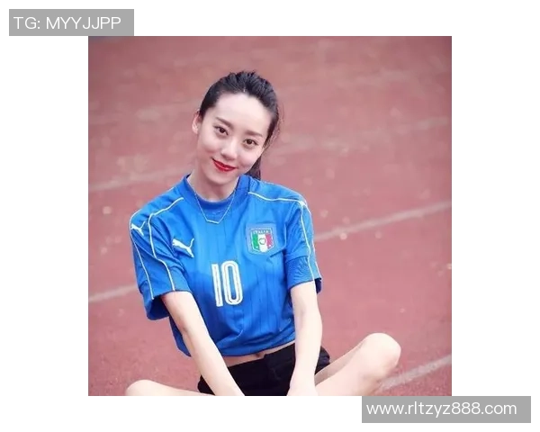 足球明星为爱护航全力防守女友不惧外界压力展现真情守护 足球明星为爱护航全力防守女友不惧外界压力展现真情守护