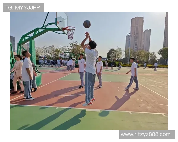 张芳独家篮球心得分享让你在球场上更加自信与出色的技巧与经验总结 张芳独家篮球心得分享让你在球场上更加自信与出色的技巧与经验总结